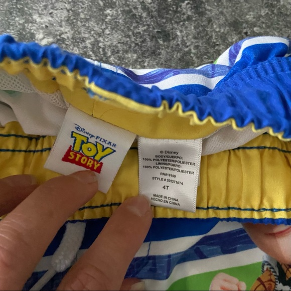 Boys mixed brand shorts shirt bathing suit bundle size 4T - Picture 3 of 12